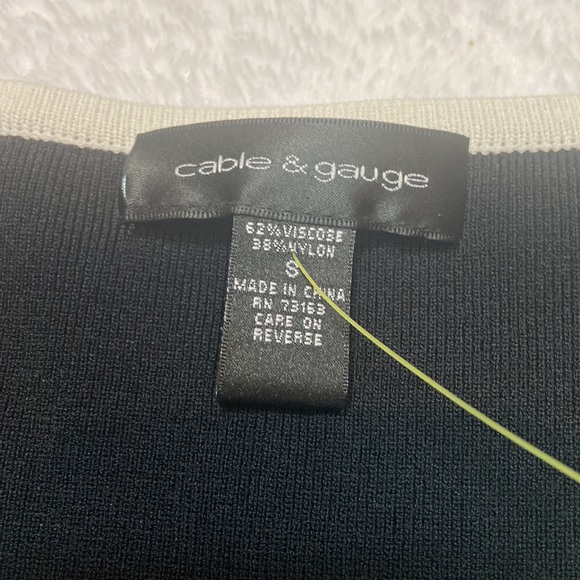 Cable & Gauge Size S Sweater - Picture 2 of 7